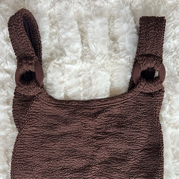 Hunza G Domino One Piece in Metallic Chocolate - Picture 4 of 11